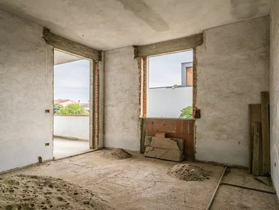 Immagine 40 di Villa in vendita  a Calcinaia