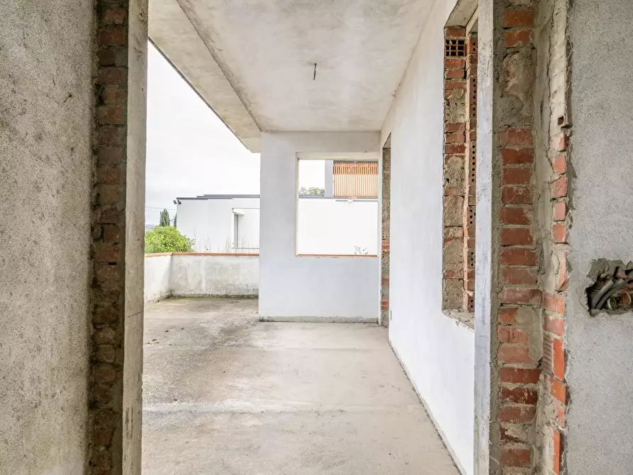 Immagine 22 di Villa in vendita  a Calcinaia