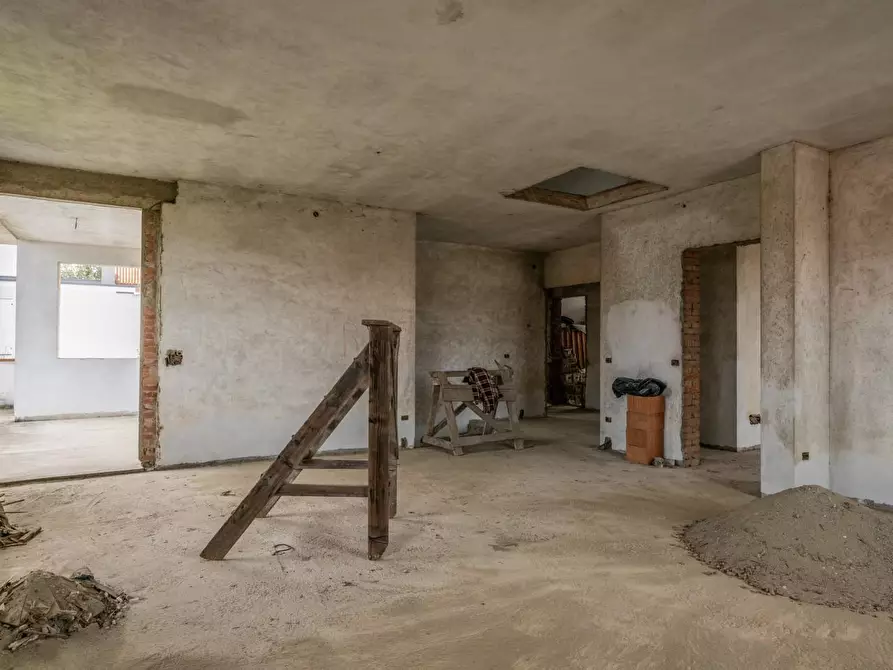 Immagine 21 di Villa in vendita  a Calcinaia