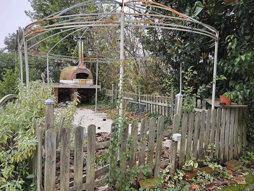 Immagine 34 di Terratetto in vendita  a Pescia