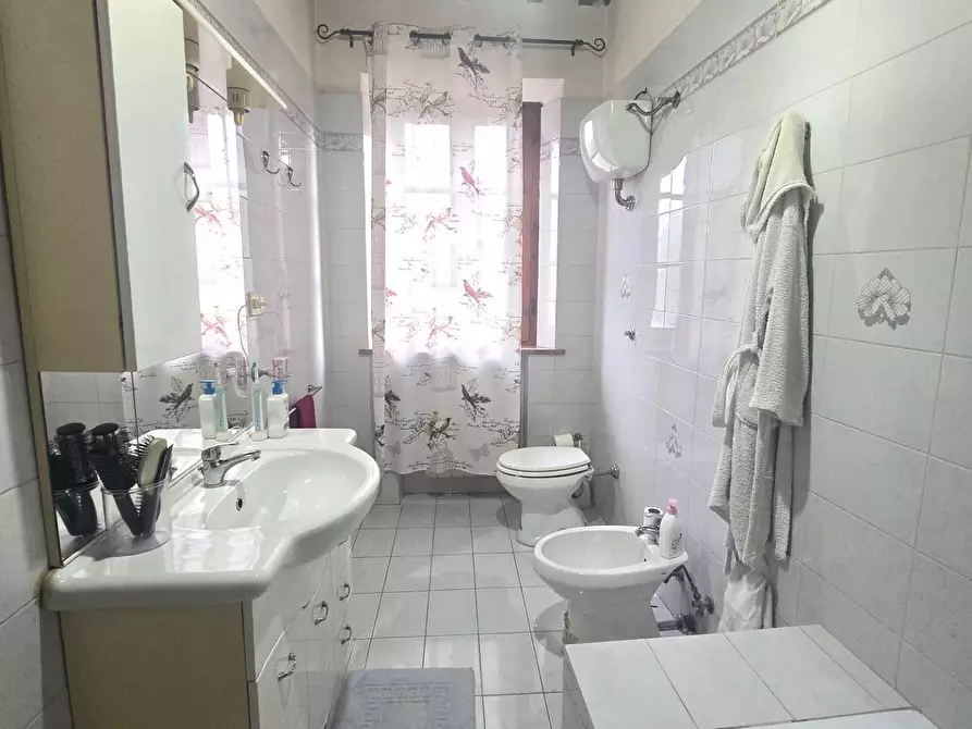 Immagine 34 di Casa colonica in vendita  a Poggibonsi