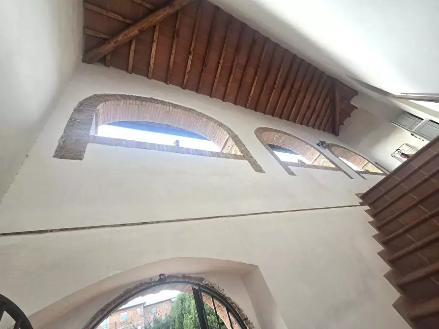 Immagine 7 di Casa colonica in vendita  a Poggibonsi