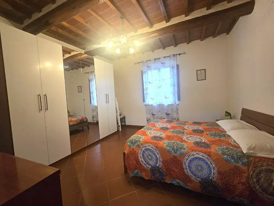 Immagine 37 di Casa colonica in vendita  a Poggibonsi