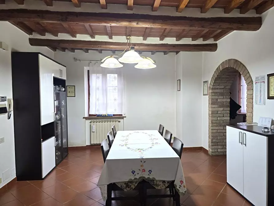 Immagine 35 di Casa colonica in vendita  a Poggibonsi