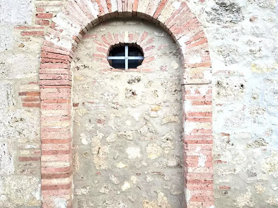 Immagine 3 di Casa colonica in vendita  a Poggibonsi