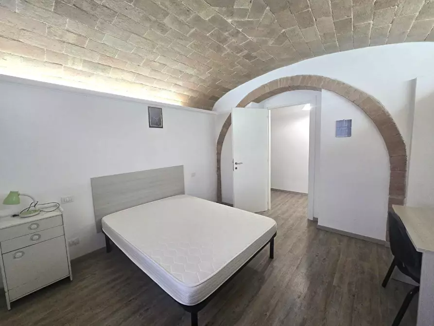 Immagine 36 di Casa colonica in vendita  a Poggibonsi