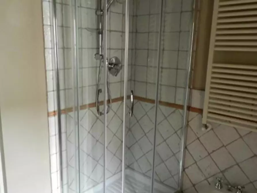 Immagine 10 di Appartamento in affitto  a Cascina