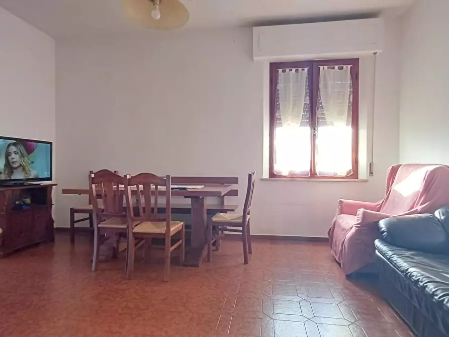 Immagine 15 di Casa colonica in vendita  a Montepulciano