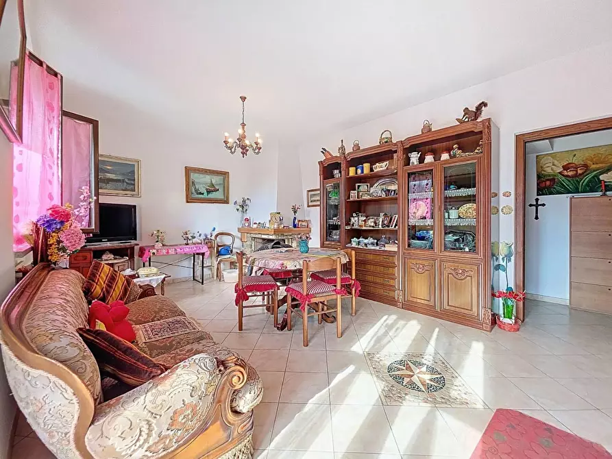 Immagine 22 di Villa in vendita  a San Giuliano Terme