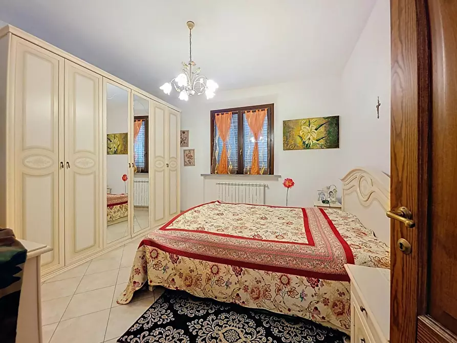 Immagine 21 di Villa in vendita  a San Giuliano Terme