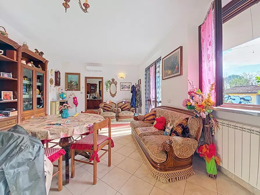 Immagine 19 di Villa in vendita  a San Giuliano Terme