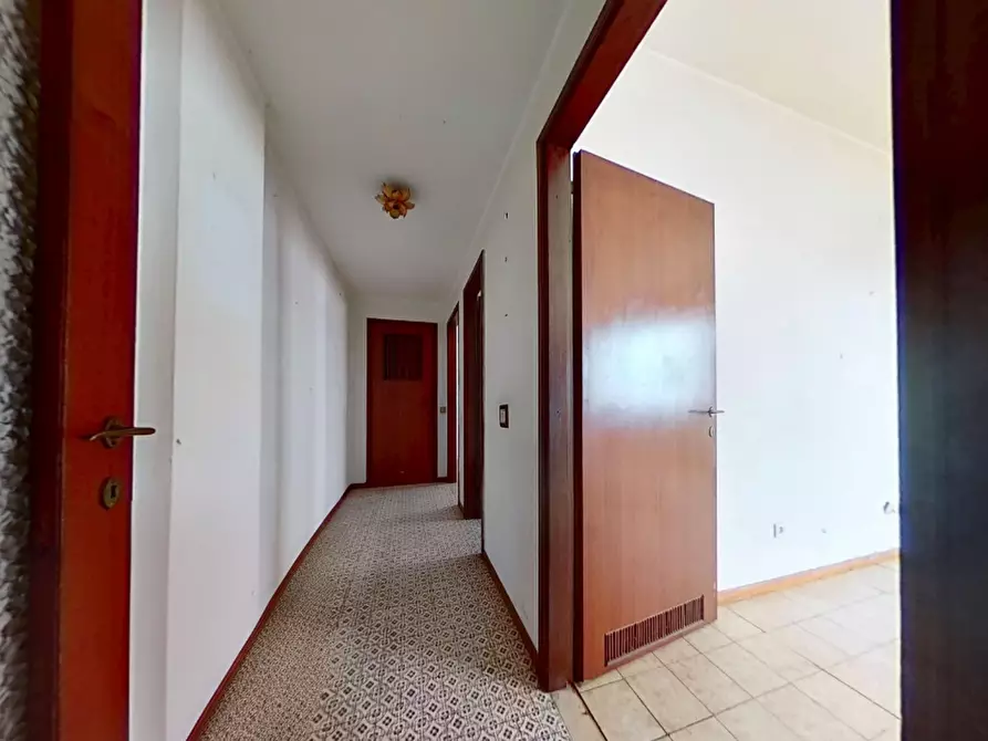 Immagine 10 di Appartamento in vendita  a Pisa