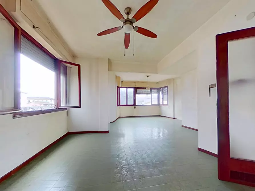 Immagine 1 di Appartamento in vendita  a Pisa