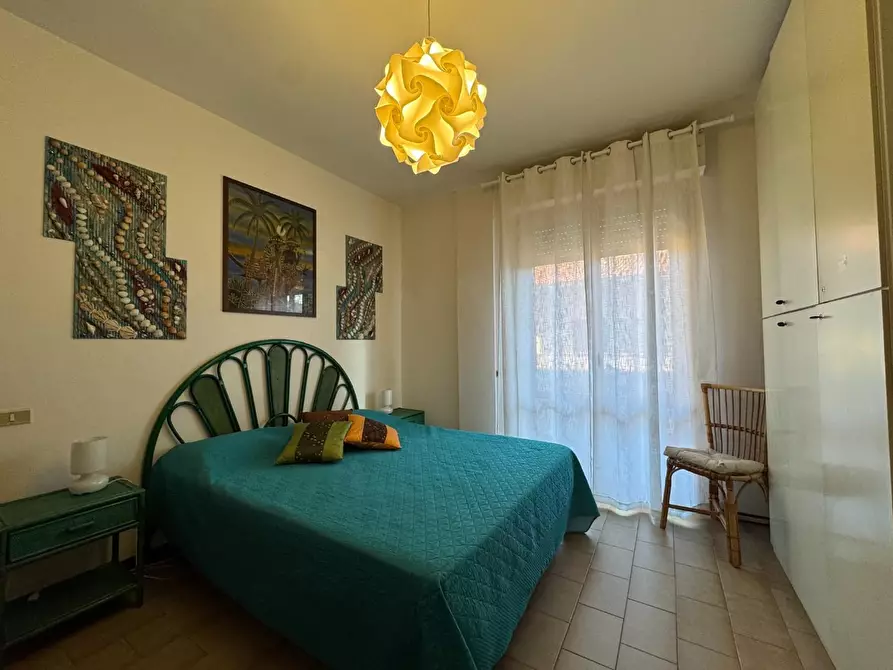 Immagine 14 di Appartamento in vendita  a Viareggio