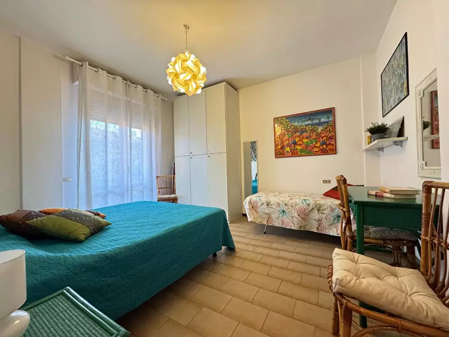 Immagine 13 di Appartamento in vendita  a Viareggio