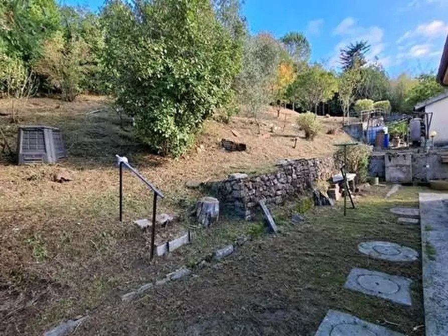 Immagine 13 di Casa indipendente in vendita  a Collesalvetti