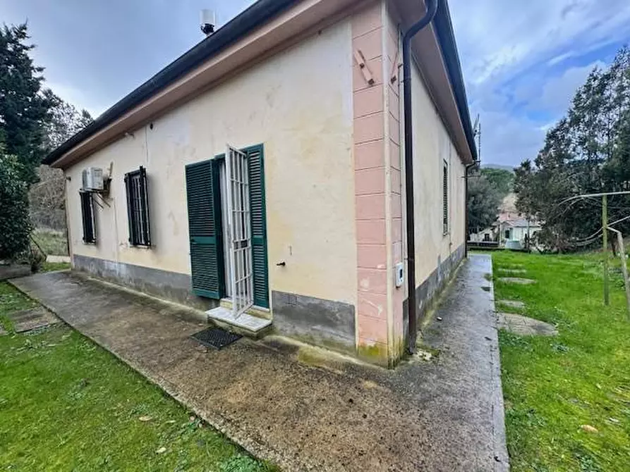 Immagine 30 di Casa indipendente in vendita  a Collesalvetti