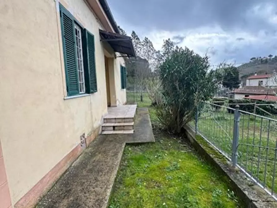 Immagine 33 di Casa indipendente in vendita  a Collesalvetti