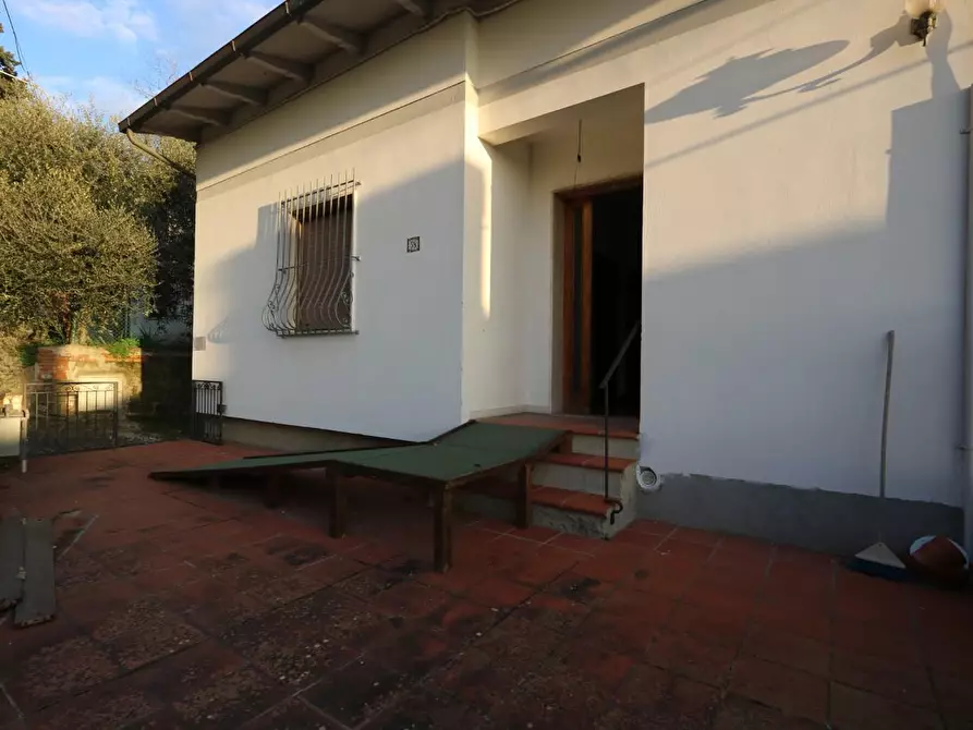 Immagine 10 di Casa bifamiliare in vendita  a Pontedera