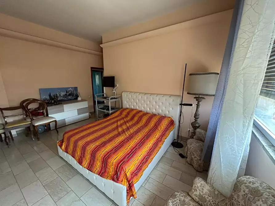 Immagine 23 di Appartamento in vendita  a Siena