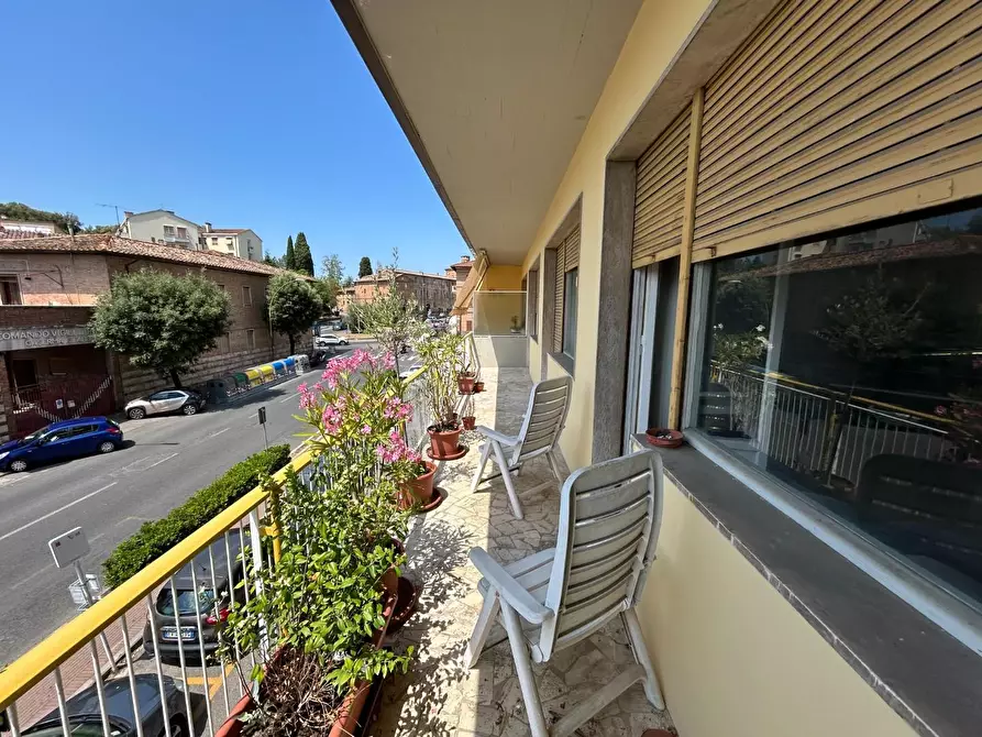 Immagine 6 di Appartamento in vendita  a Siena