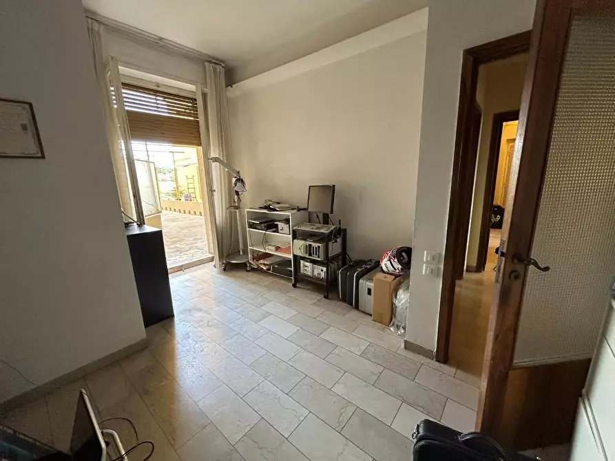 Immagine 20 di Appartamento in vendita  a Siena