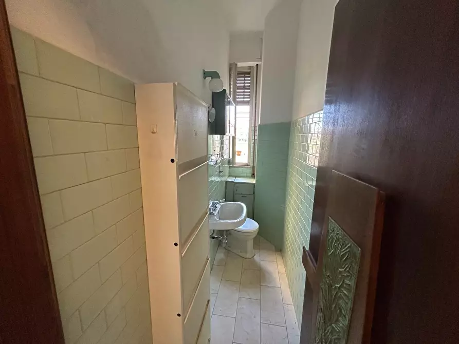 Immagine 27 di Appartamento in vendita  a Siena