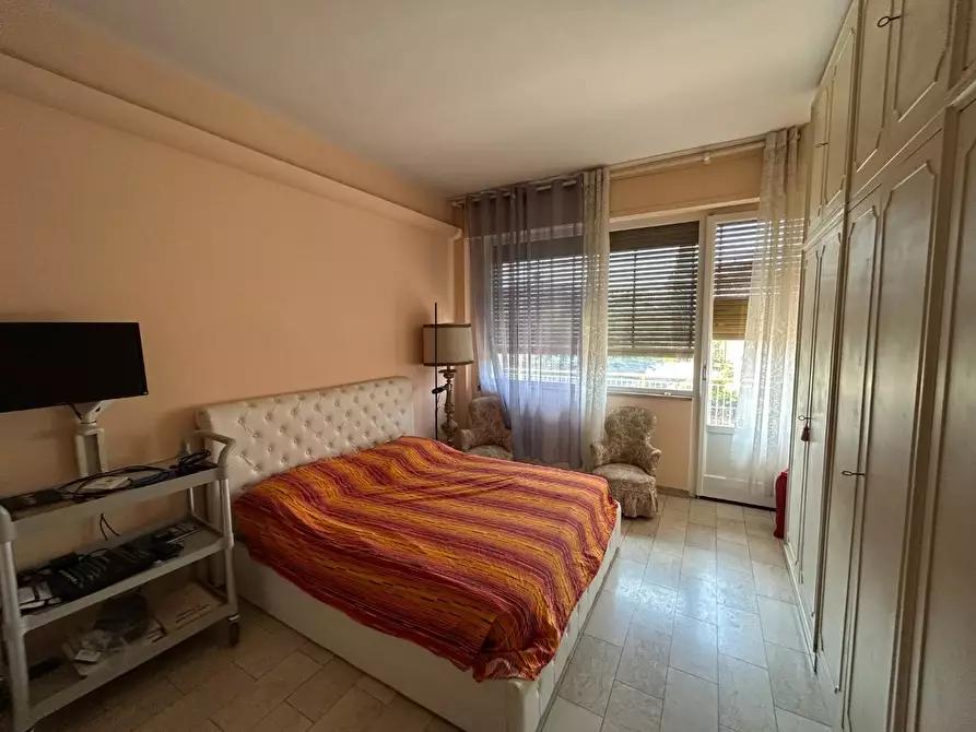 Immagine 24 di Appartamento in vendita  a Siena