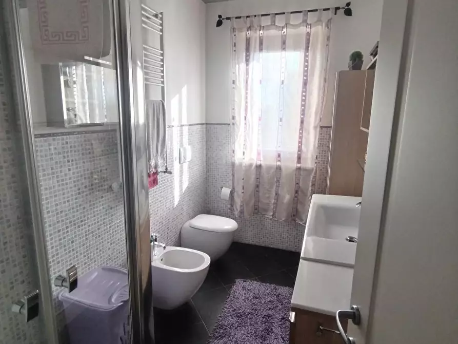 Immagine 11 di Appartamento in vendita  a Massa