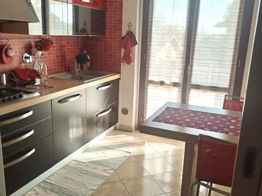 Immagine 7 di Appartamento in vendita  a Massa