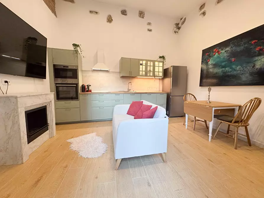 Immagine 3 di Appartamento in vendita  a Pisa