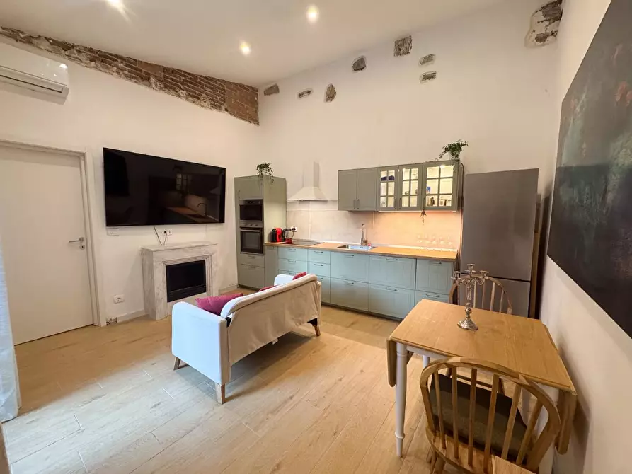 Immagine 2 di Appartamento in vendita  a Pisa