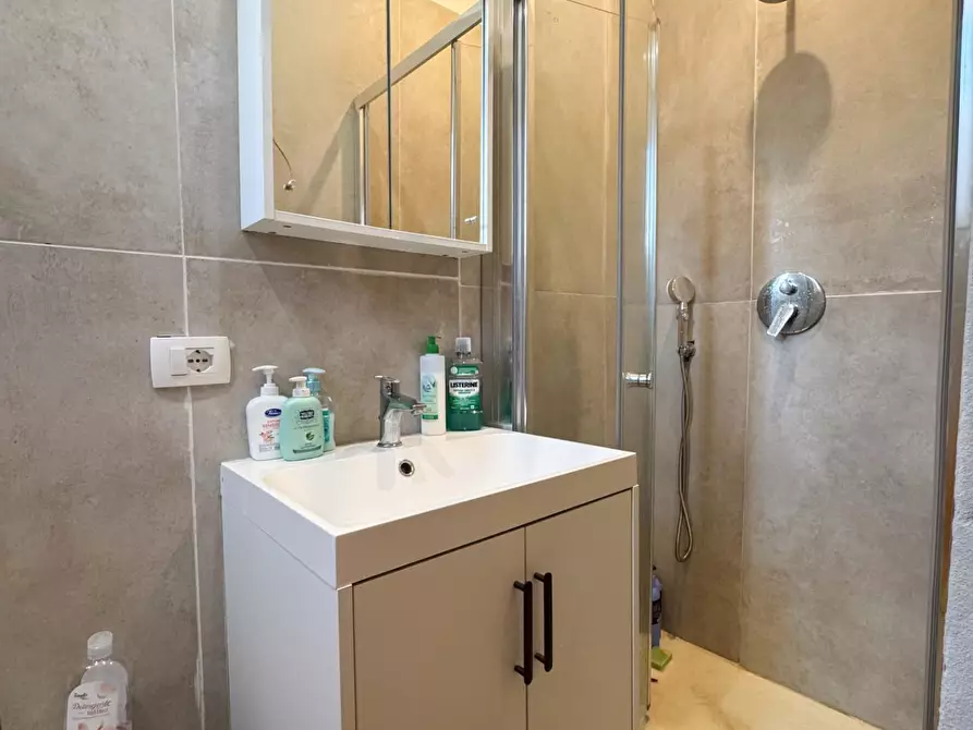 Immagine 13 di Appartamento in vendita  a Pisa