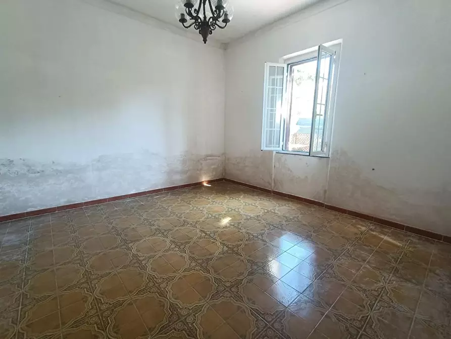 Immagine 9 di Casa bifamiliare in vendita  a Carrara