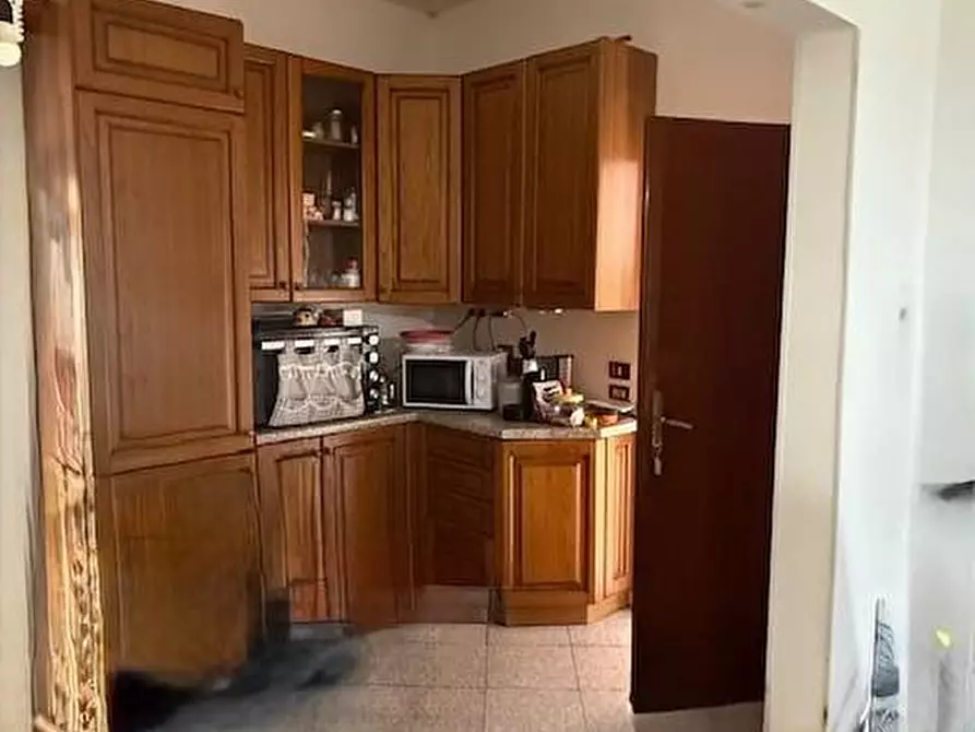 Immagine 30 di Casa bifamiliare in vendita  a Carrara