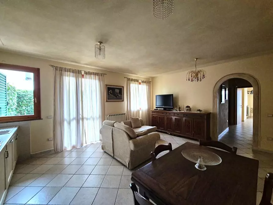 Immagine 4 di Appartamento in vendita  a Santa Croce Sull'arno