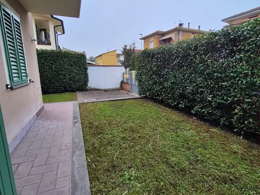 Immagine 15 di Appartamento in vendita  a Santa Croce Sull'arno