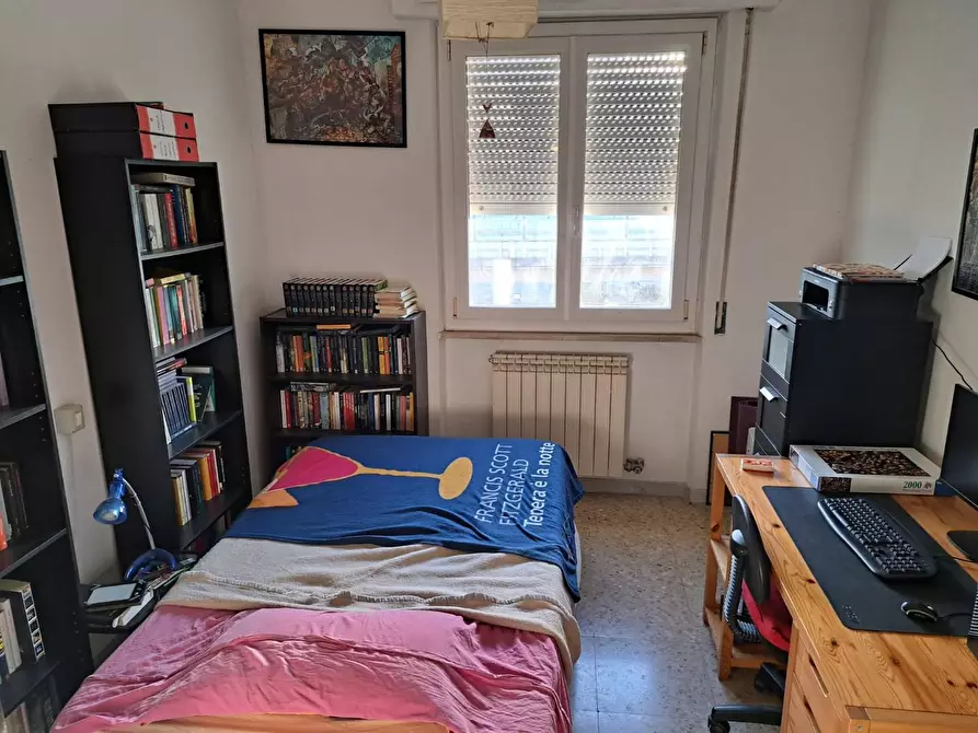 Immagine 14 di Appartamento in vendita  a Carrara