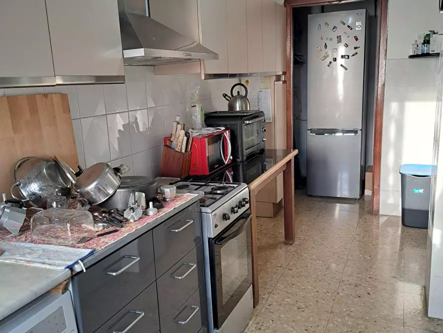 Immagine 6 di Appartamento in vendita  a Carrara