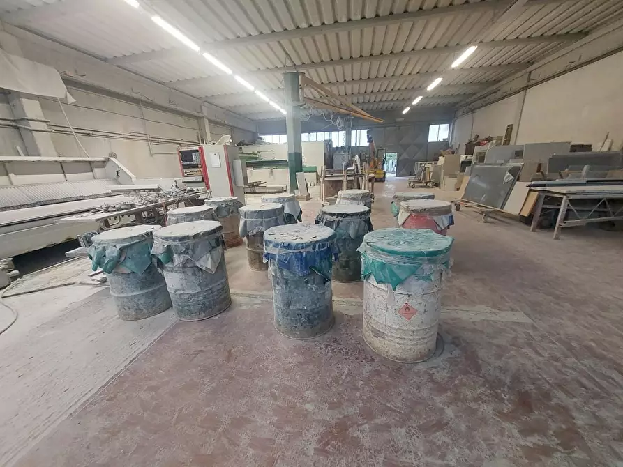 Immagine 8 di Attività artigianale in vendita  a Casciana Terme Lari