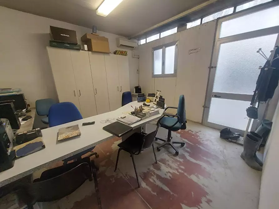 Immagine 9 di Attività artigianale in vendita  a Casciana Terme Lari