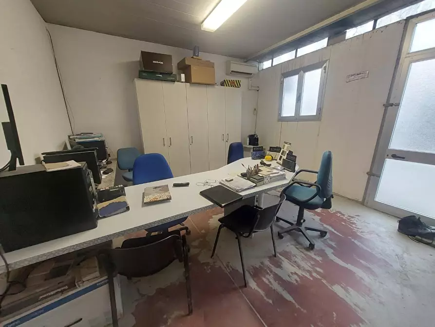 Immagine 11 di Attività artigianale in vendita  a Casciana Terme Lari