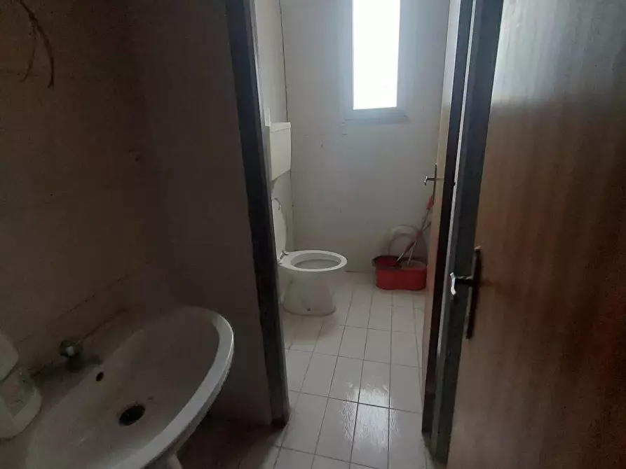 Immagine 12 di Attività artigianale in vendita  a Casciana Terme Lari