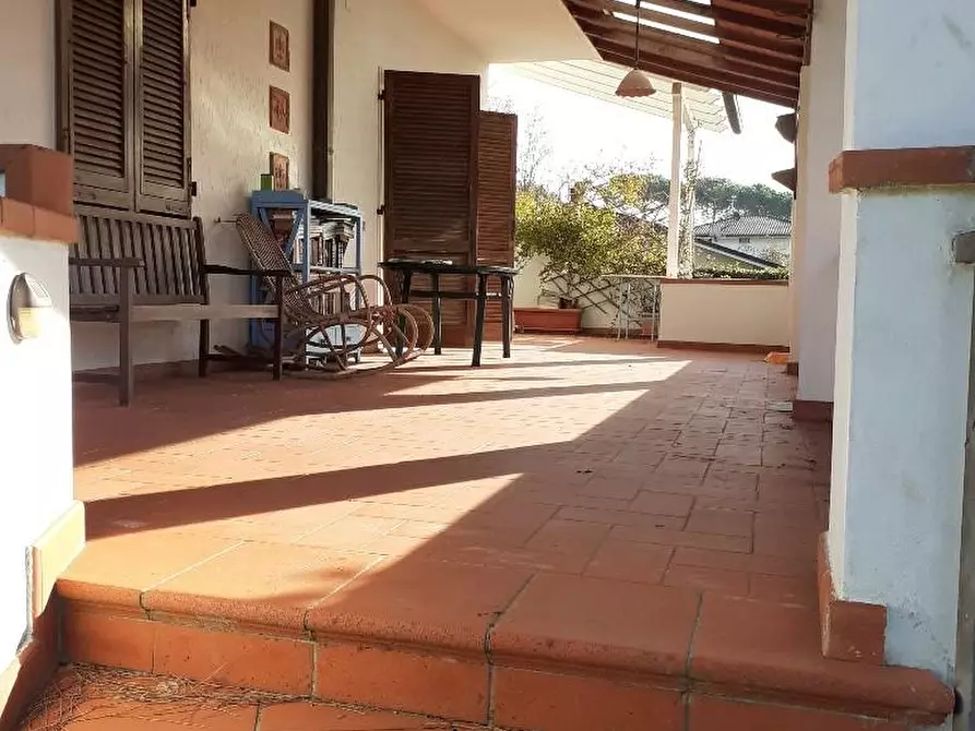 Immagine 23 di Casa semindipendente in vendita  a Massa