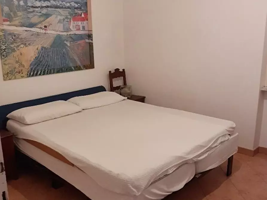 Immagine 9 di Casa semindipendente in vendita  a Massa