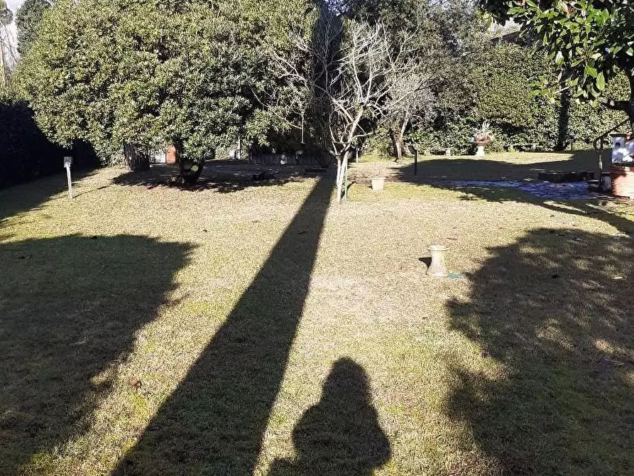 Immagine 35 di Casa semindipendente in vendita  a Massa