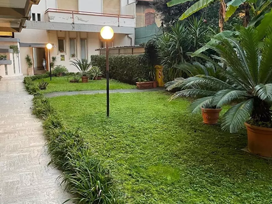 Immagine 3 di Appartamento in affitto  a Viareggio