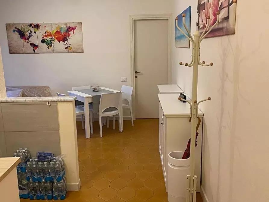 Immagine 6 di Appartamento in affitto  a Viareggio