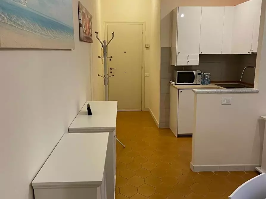 Immagine 5 di Appartamento in affitto  a Viareggio