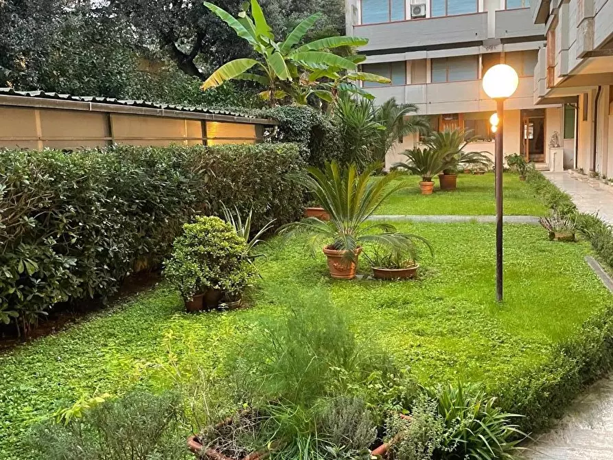 Immagine 2 di Appartamento in affitto  a Viareggio